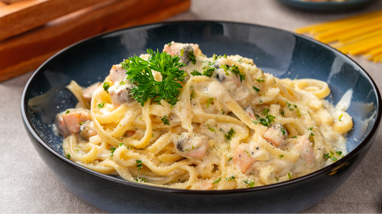 6. Order: Carbonara