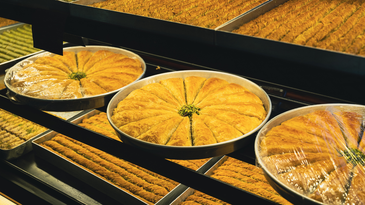 9. Muhanna sweets