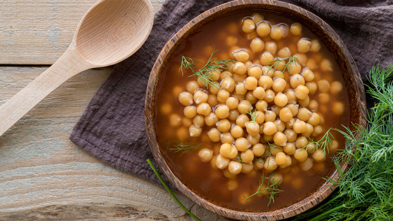 8. Chickpea Soup Combines Fiber and Plant Protein