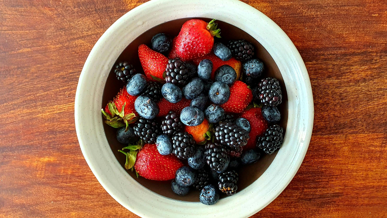 12. Mixed Berry Breakfast Supports Daily Nutrition