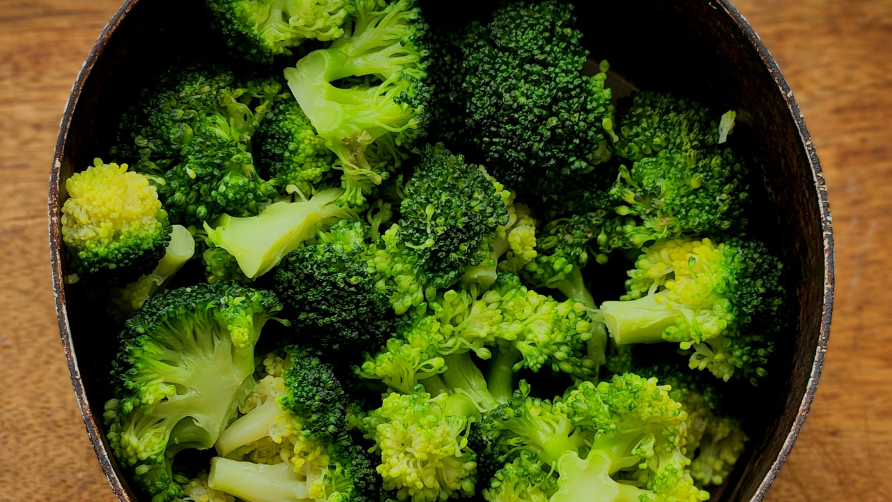 11. Keep Broccoli Crisp After Cooking