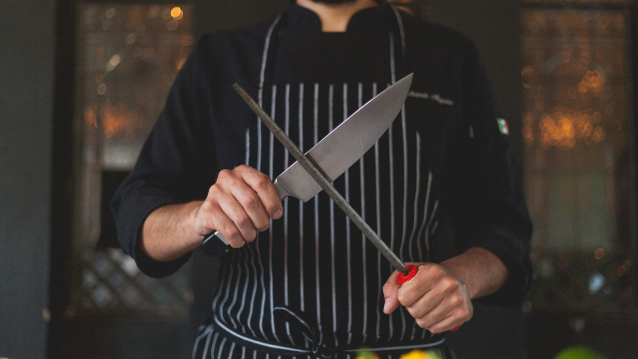 14. Keep Knives Sharp