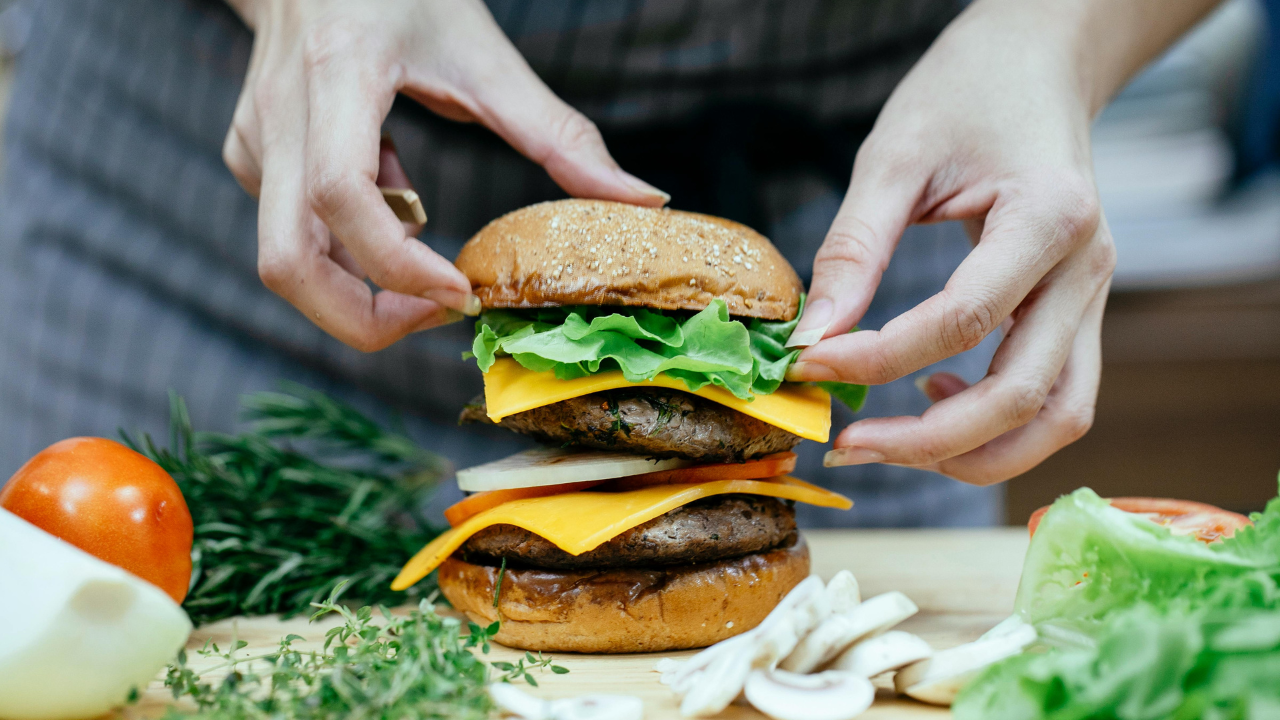 5. Burgers With Better Ingredient Control