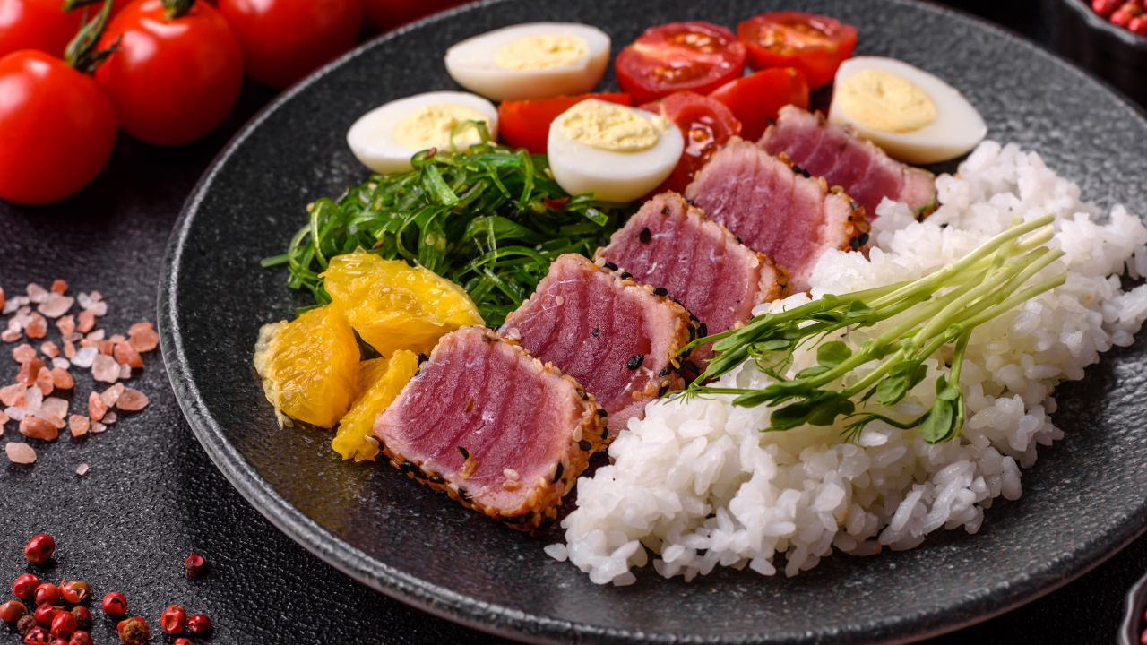 8. Seared tuna with pineapple salsa and sticky rice