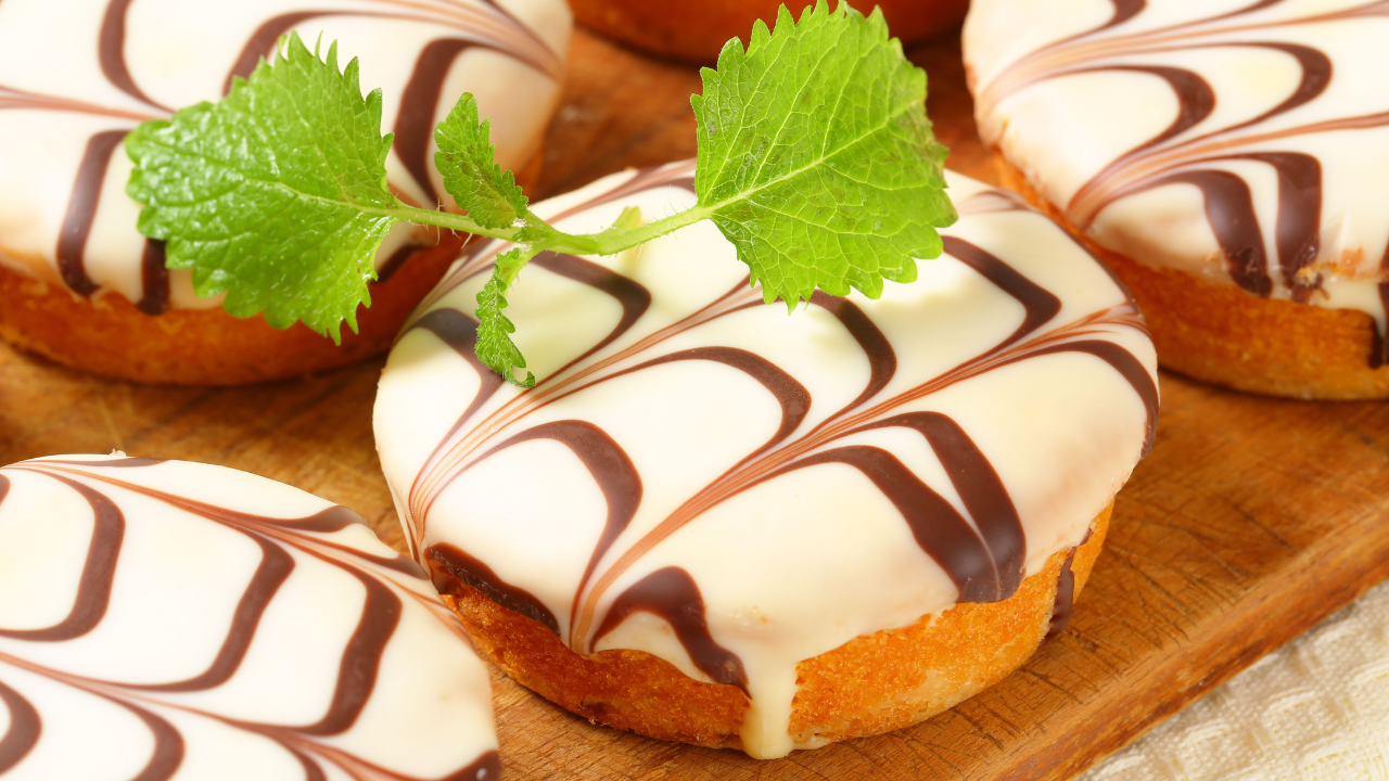 4. Little Debbie Zebra Cakes
