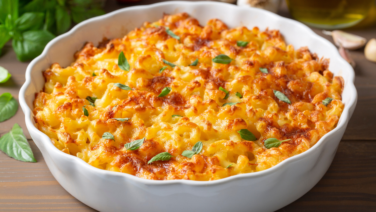 16. Slow cooker macaroni and cheese