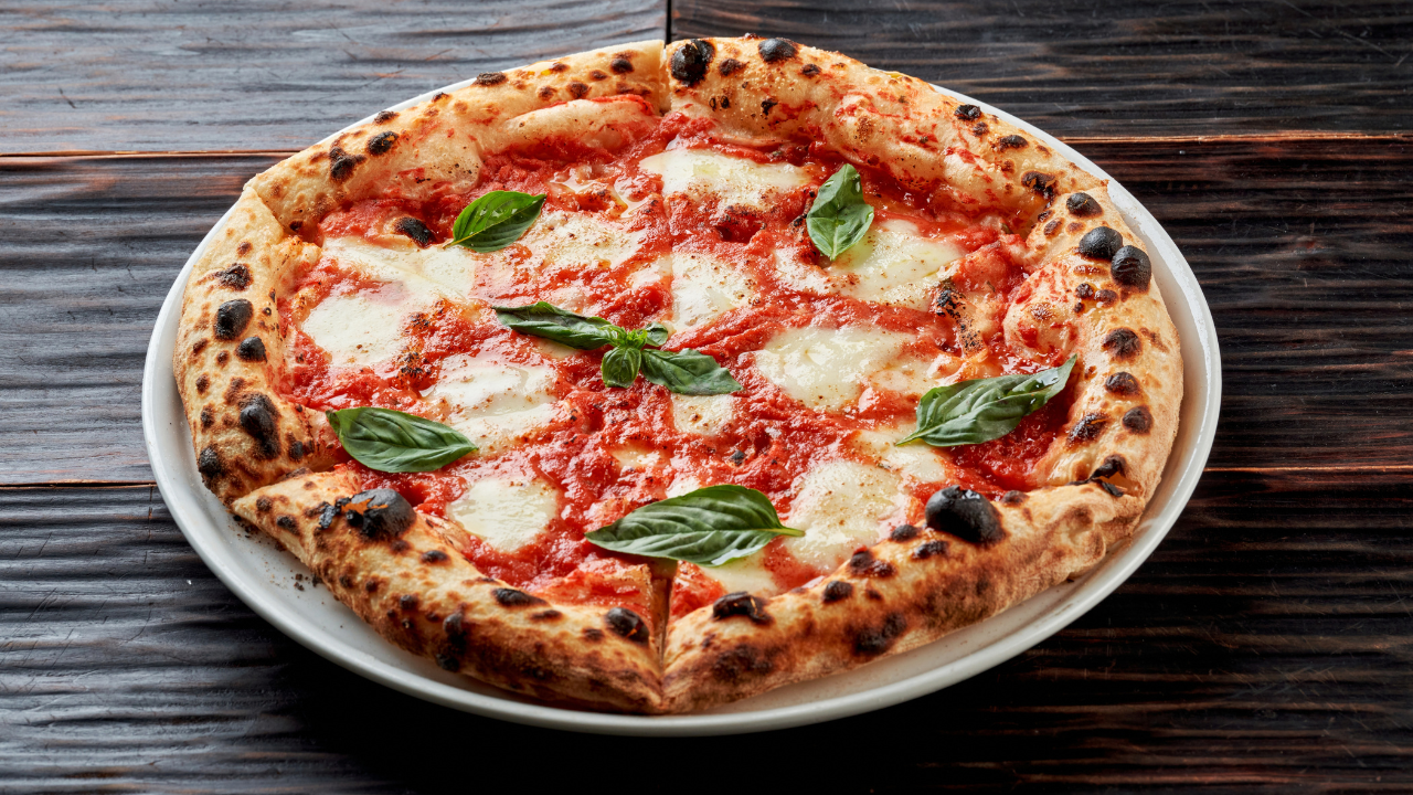 4. Simple Italian pizza dough
