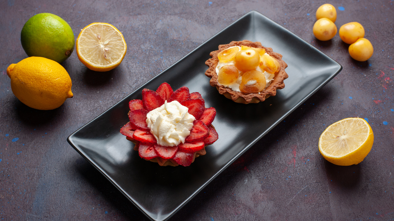 6. No-Bake Strawberry Lemonade Pie for Warm Days