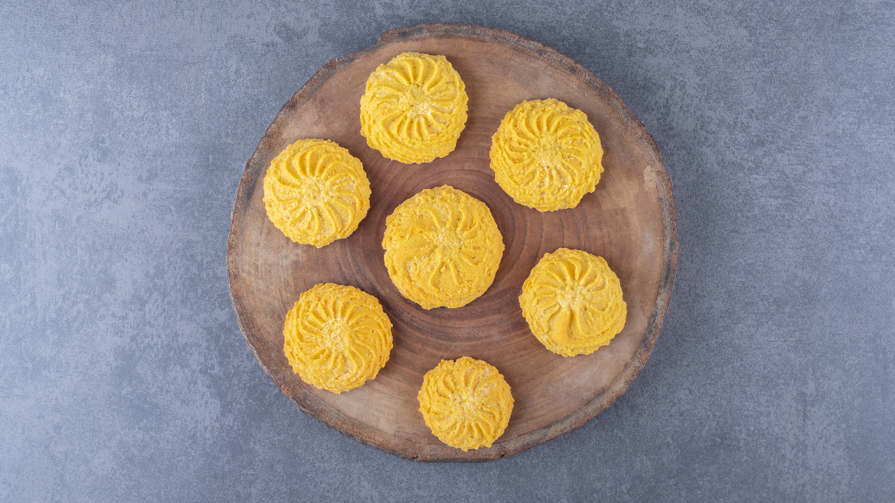 12. Lemon Shortbread Cookies With Buttery Texture