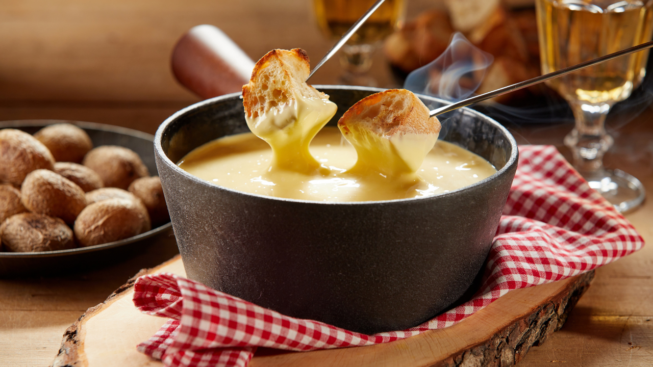 24. Fondue