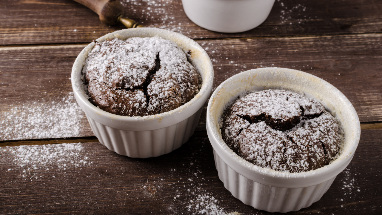18. Soufflé au chocolat (Chocolate Soufflé)